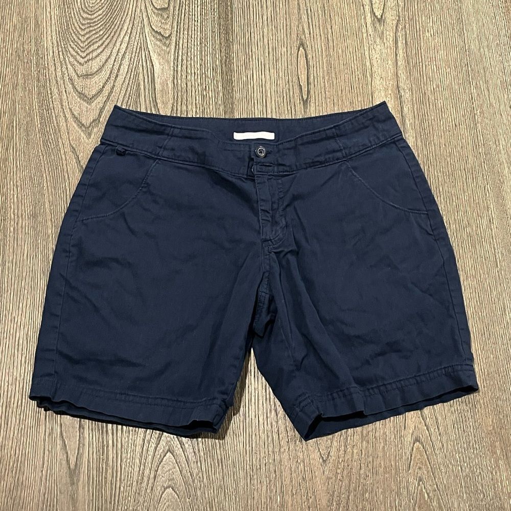 Columbia Omni-Shade Navy Blue Bermuda Shorts Size M